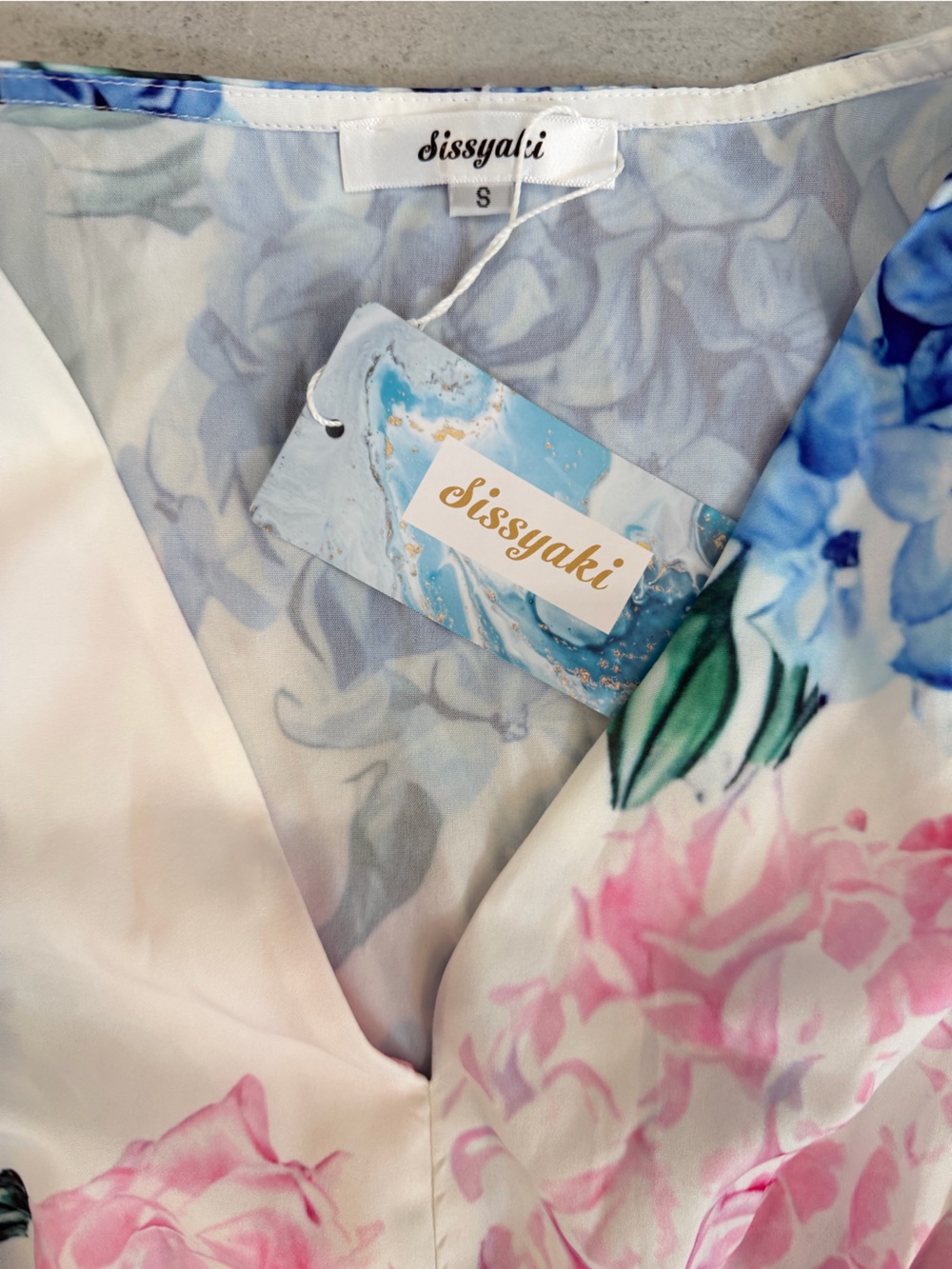 NWT Sissyaki Floral Hydrangea Maxi Dress Size Small Puff Sleeves | Cottagecore - Picture 7 of 7